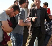 متضامنون أجانب وإسرائيليون يزورون منطقة باسلطة