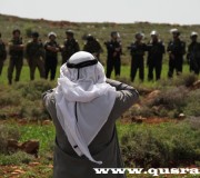 مئات المواطنين يقيمون صلاة الجمعة في منطقة باسلطة