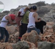 صور اشتباكات يوم الجمعة 23-9-2011 في قرية قصرة