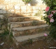 أول مدرسة في قصرة تأسست سنة 1922م وتحولت الآن الى مدرسة إبتدائية