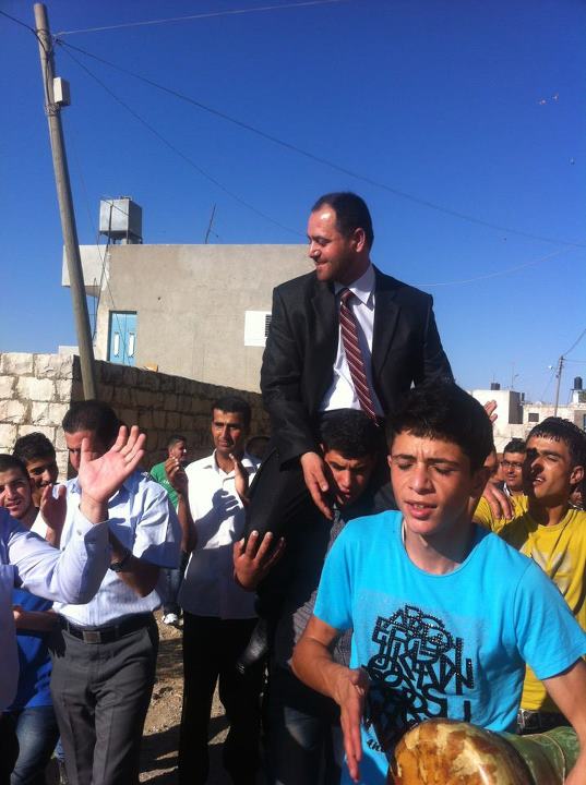 تهنئة للعريس مجدي بدوي عبد النبي أبو ريدة