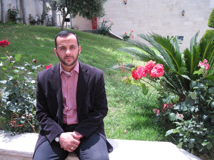 تهنئة للشاب حارث عوض عودة بمناسبة الزواج