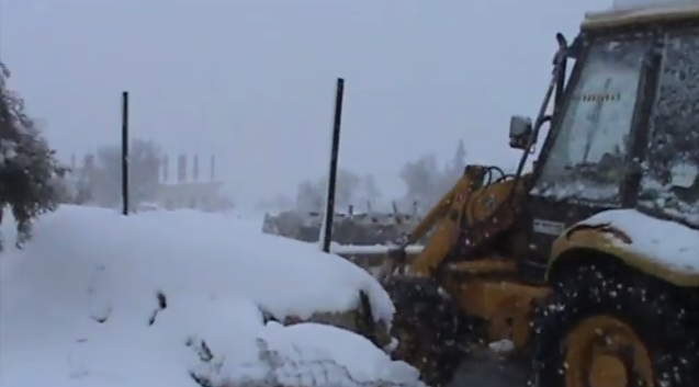 تساقط الثلوج بغزارة على قصرة 13-12-13