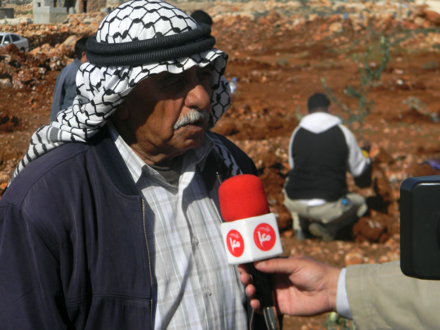 تقرير فضائية معا عن حملة زراعة الزيتون (مشروع تخضير فلسطين) في قصرة.